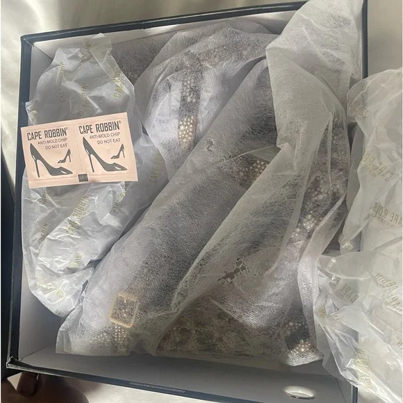 Platform Animal Print Heels - Picture 4 of 6